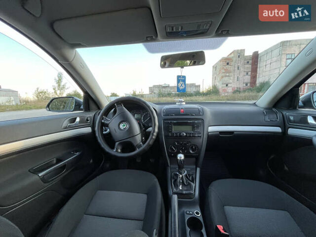Шкода Октавия 2008 в Тернополе на Automoto.ua Серый Шкода Октавия, объемом двигателя 1.6 л и пробегом 214 тыс. км за 5800 $, фото 6 на Automoto.ua