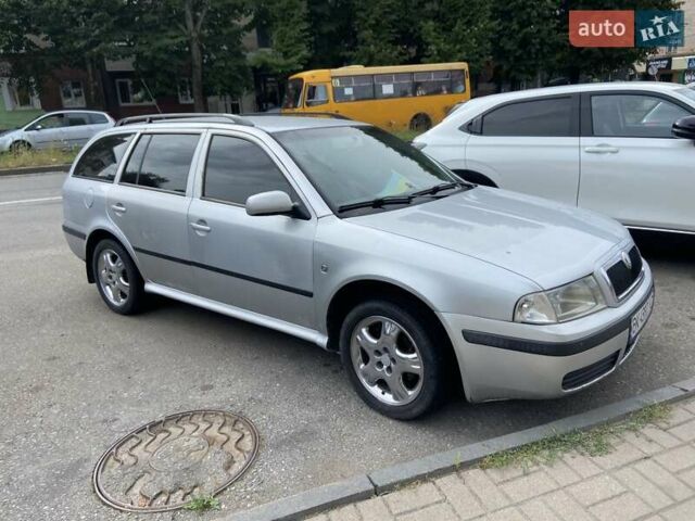 Серый Шкода Октавия, объемом двигателя 1.6 л и пробегом 310 тыс. км за 3600 $, фото 1 на Automoto.ua