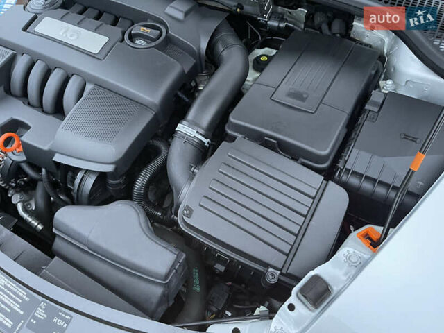 Серый Шкода Октавия, объемом двигателя 1.6 л и пробегом 39 тыс. км за 10150 $, фото 80 на Automoto.ua