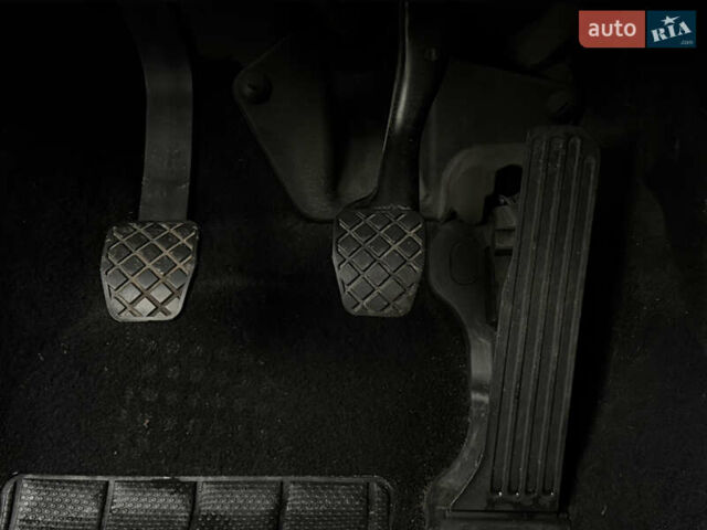 Сірий Шкода Октавія, об'ємом двигуна 1.6 л та пробігом 223 тис. км за 6799 $, фото 48 на Automoto.ua