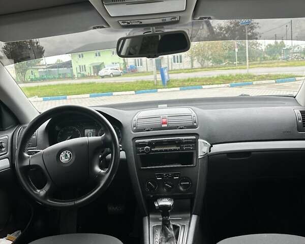 Сірий Шкода Октавія, об'ємом двигуна 1.97 л та пробігом 239 тис. км за 7000 $, фото 4 на Automoto.ua