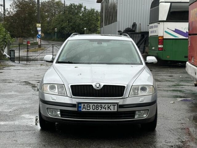 Серый Шкода Октавия, объемом двигателя 1.8 л и пробегом 236 тыс. км за 5700 $, фото 1 на Automoto.ua