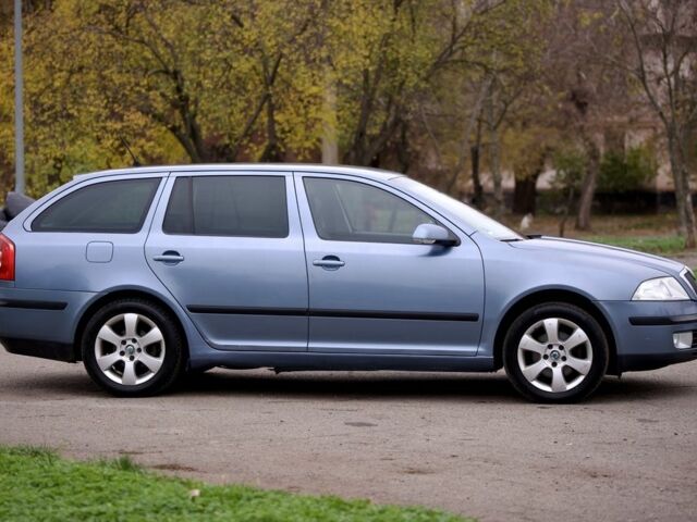 Сірий Шкода Октавія, об'ємом двигуна 1.8 л та пробігом 261 тис. км за 6099 $, фото 3 на Automoto.ua