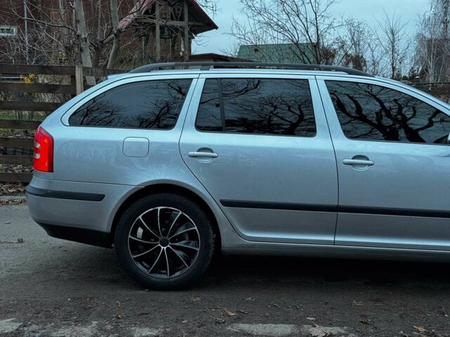 Серый Шкода Октавия, объемом двигателя 2 л и пробегом 338 тыс. км за 6890 $, фото 4 на Automoto.ua