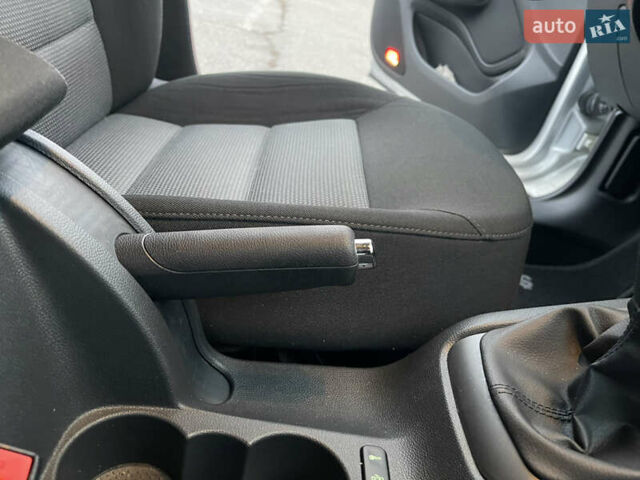 Серый Шкода Октавия, объемом двигателя 1.6 л и пробегом 39 тыс. км за 10150 $, фото 48 на Automoto.ua