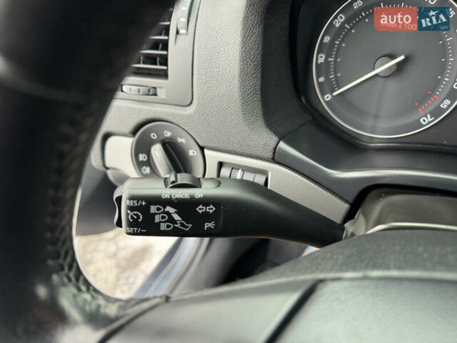 Сірий Шкода Октавія, об'ємом двигуна 1.6 л та пробігом 201 тис. км за 7599 $, фото 35 на Automoto.ua