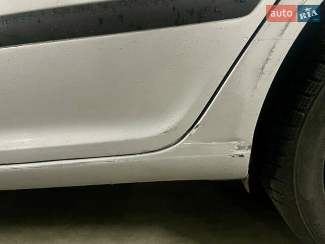 Серый Шкода Октавия, объемом двигателя 1.6 л и пробегом 353 тыс. км за 5500 $, фото 2 на Automoto.ua