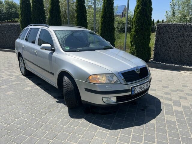 Серый Шкода Октавия, объемом двигателя 1.6 л и пробегом 304 тыс. км за 4500 $, фото 4 на Automoto.ua