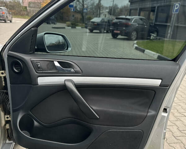 Серый Шкода Октавия, объемом двигателя 1.9 л и пробегом 270 тыс. км за 5300 $, фото 18 на Automoto.ua