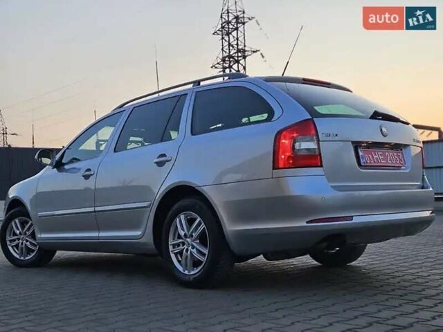 Серый Шкода Октавия, объемом двигателя 1.8 л и пробегом 200 тыс. км за 9100 $, фото 2 на Automoto.ua
