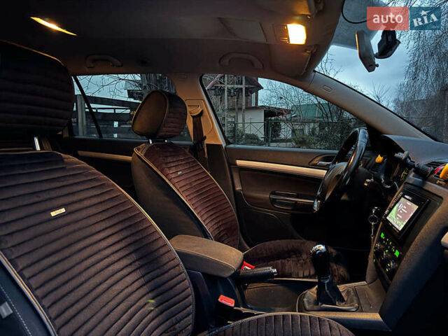 Серый Шкода Октавия, объемом двигателя 2 л и пробегом 338 тыс. км за 6890 $, фото 22 на Automoto.ua