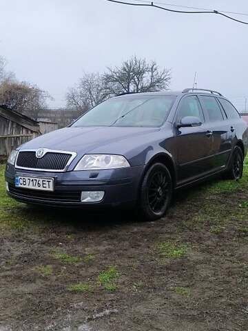 Серый Шкода Октавия, объемом двигателя 1.6 л и пробегом 215 тыс. км за 7700 $, фото 1 на Automoto.ua