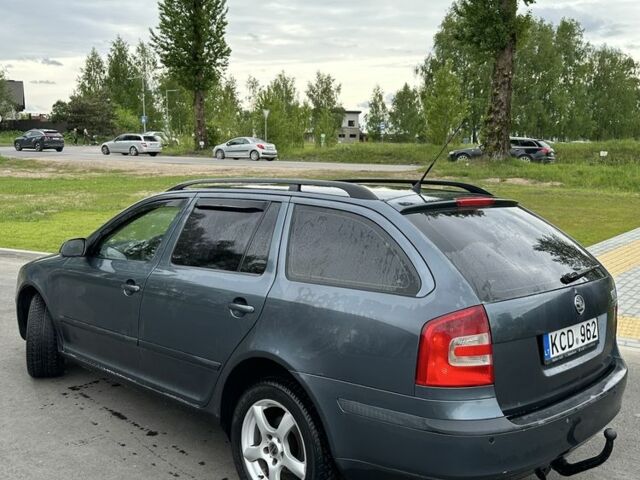 Серый Шкода Октавия, объемом двигателя 1.9 л и пробегом 222 тыс. км за 2925 $, фото 2 на Automoto.ua