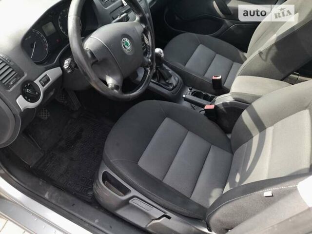 Сірий Шкода Октавія, об'ємом двигуна 1.6 л та пробігом 266 тис. км за 6400 $, фото 13 на Automoto.ua