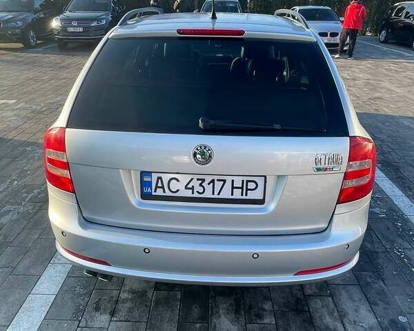 Серый Шкода Октавия, объемом двигателя 1.97 л и пробегом 302 тыс. км за 6300 $, фото 4 на Automoto.ua