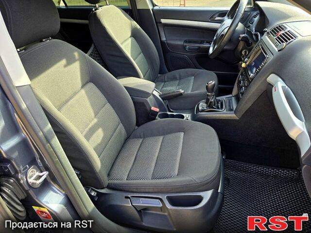 Серый Шкода Октавия, объемом двигателя 2 л и пробегом 213 тыс. км за 6200 $, фото 11 на Automoto.ua