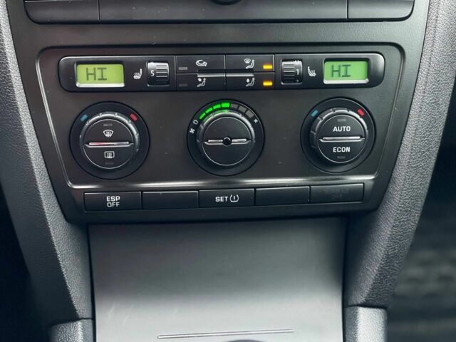 Сірий Шкода Октавія, об'ємом двигуна 1.8 л та пробігом 262 тис. км за 6200 $, фото 10 на Automoto.ua