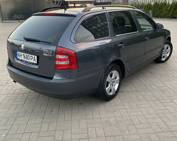 Серый Шкода Октавия, объемом двигателя 1.6 л и пробегом 235 тыс. км за 7600 $, фото 5 на Automoto.ua
