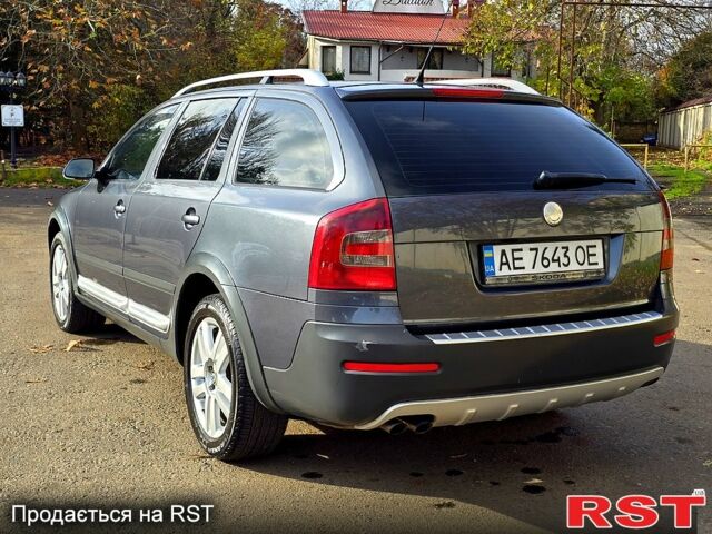 Серый Шкода Октавия, объемом двигателя 2 л и пробегом 213 тыс. км за 6200 $, фото 4 на Automoto.ua