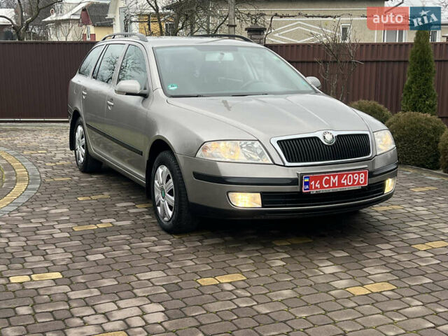 Серый Шкода Октавия, объемом двигателя 1.6 л и пробегом 256 тыс. км за 6850 $, фото 1 на Automoto.ua