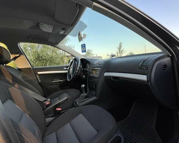 Сірий Шкода Октавія, об'ємом двигуна 1.6 л та пробігом 214 тис. км за 5750 $, фото 1 на Automoto.ua