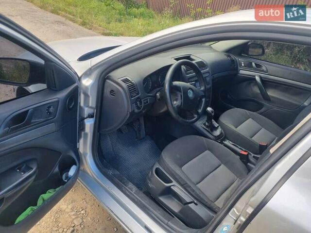 Сірий Шкода Октавія, об'ємом двигуна 1.6 л та пробігом 390 тис. км за 4444 $, фото 9 на Automoto.ua