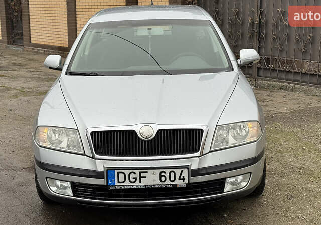 Серый Шкода Октавия, объемом двигателя 2 л и пробегом 300 тыс. км за 2750 $, фото 4 на Automoto.ua