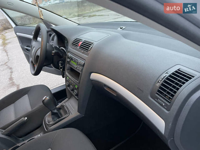 Серый Шкода Октавия, объемом двигателя 1.6 л и пробегом 39 тыс. км за 10150 $, фото 53 на Automoto.ua