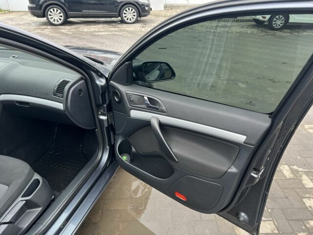 Сірий Шкода Октавія, об'ємом двигуна 1.6 л та пробігом 205 тис. км за 8500 $, фото 10 на Automoto.ua