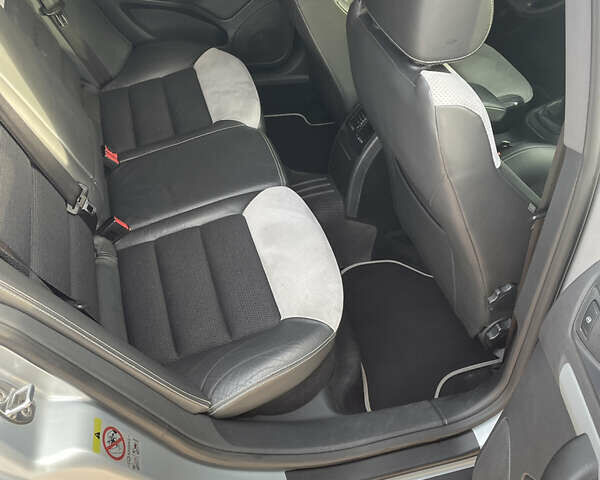 Серый Шкода Октавия, объемом двигателя 1.97 л и пробегом 323 тыс. км за 6400 $, фото 8 на Automoto.ua