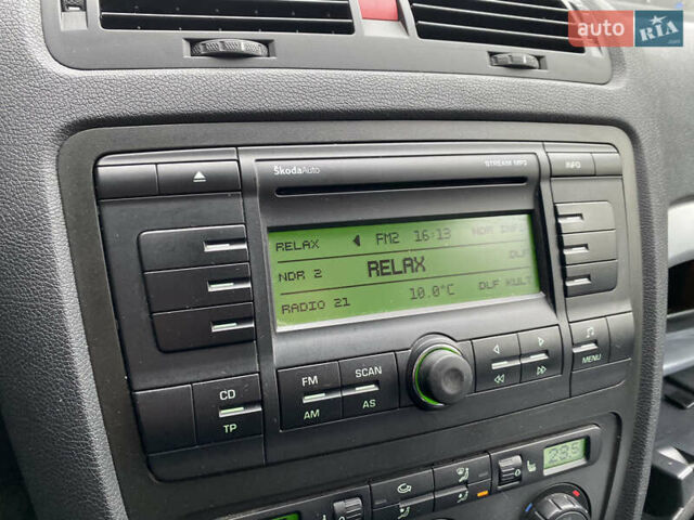 Шкода Октавія 2008 у Києві на Automoto.ua Сірий Шкода Октавія, об'ємом двигуна 1.6 л та пробігом 199 тис. км за 6500 $, фото 36 на Automoto.ua