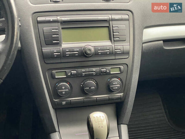 Шкода Октавія 2008 у Києві на Automoto.ua Сірий Шкода Октавія, об'ємом двигуна 1.6 л та пробігом 199 тис. км за 6500 $, фото 28 на Automoto.ua