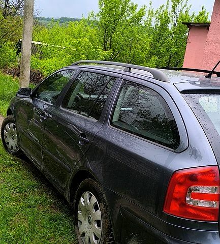 Серый Шкода Октавия, объемом двигателя 1.6 л и пробегом 189 тыс. км за 6500 $, фото 3 на Automoto.ua