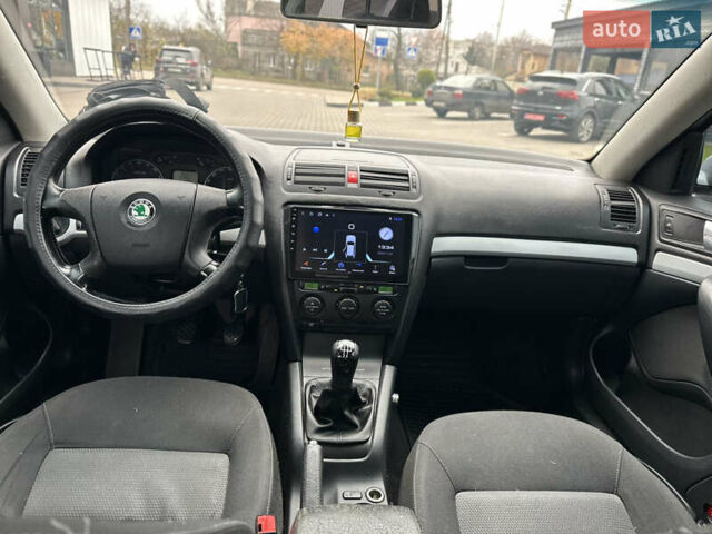 Серый Шкода Октавия, объемом двигателя 1.9 л и пробегом 270 тыс. км за 5300 $, фото 25 на Automoto.ua