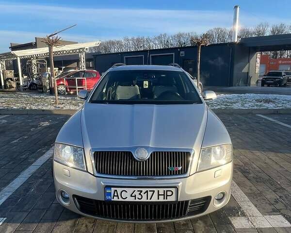 Серый Шкода Октавия, объемом двигателя 1.97 л и пробегом 302 тыс. км за 6300 $, фото 1 на Automoto.ua