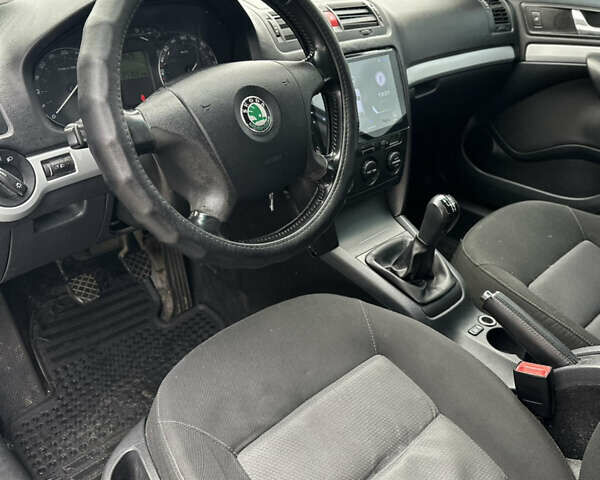 Серый Шкода Октавия, объемом двигателя 1.9 л и пробегом 270 тыс. км за 5300 $, фото 14 на Automoto.ua