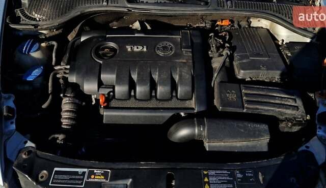 Серый Шкода Октавия, объемом двигателя 1.9 л и пробегом 277 тыс. км за 6500 $, фото 3 на Automoto.ua