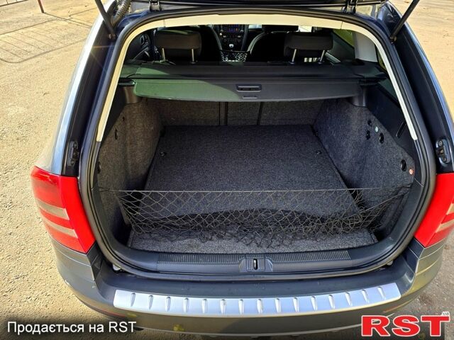 Серый Шкода Октавия, объемом двигателя 2 л и пробегом 213 тыс. км за 6200 $, фото 13 на Automoto.ua