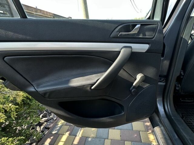 Серый Шкода Октавия, объемом двигателя 1.6 л и пробегом 252 тыс. км за 6850 $, фото 19 на Automoto.ua