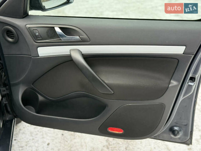 Серый Шкода Октавия, объемом двигателя 1.6 л и пробегом 273 тыс. км за 6250 $, фото 15 на Automoto.ua