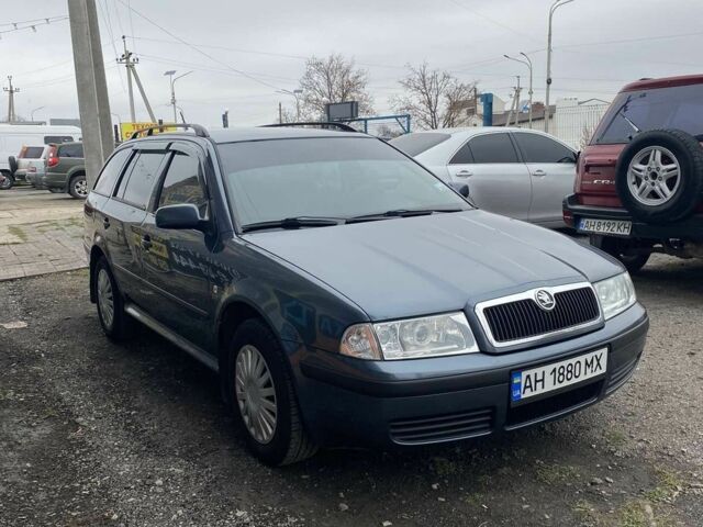 Серый Шкода Октавия, объемом двигателя 1.6 л и пробегом 177 тыс. км за 6500 $, фото 1 на Automoto.ua