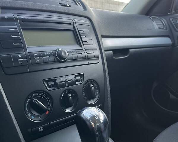 Сірий Шкода Октавія, об'ємом двигуна 1.6 л та пробігом 214 тис. км за 5750 $, фото 8 на Automoto.ua