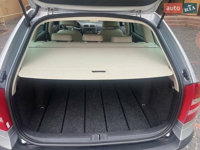 Сірий Шкода Октавія, об'ємом двигуна 1.8 л та пробігом 221 тис. км за 7899 $, фото 4 на Automoto.ua