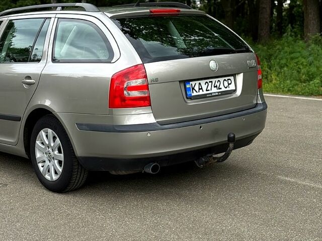 Серый Шкода Октавия, объемом двигателя 1.6 л и пробегом 270 тыс. км за 5900 $, фото 2 на Automoto.ua