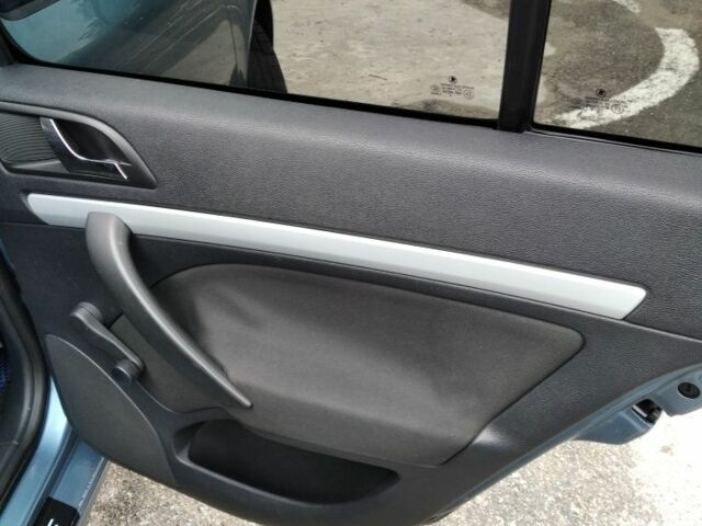 Серый Шкода Октавия, объемом двигателя 1.6 л и пробегом 246 тыс. км за 5950 $, фото 11 на Automoto.ua