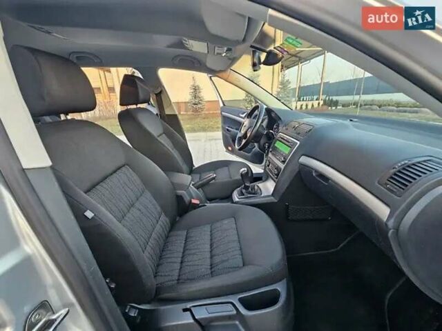 Серый Шкода Октавия, объемом двигателя 1.8 л и пробегом 200 тыс. км за 9100 $, фото 35 на Automoto.ua