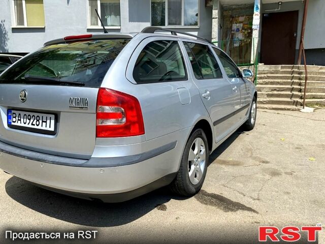Серый Шкода Октавия, объемом двигателя 1.6 л и пробегом 247 тыс. км за 6999 $, фото 2 на Automoto.ua
