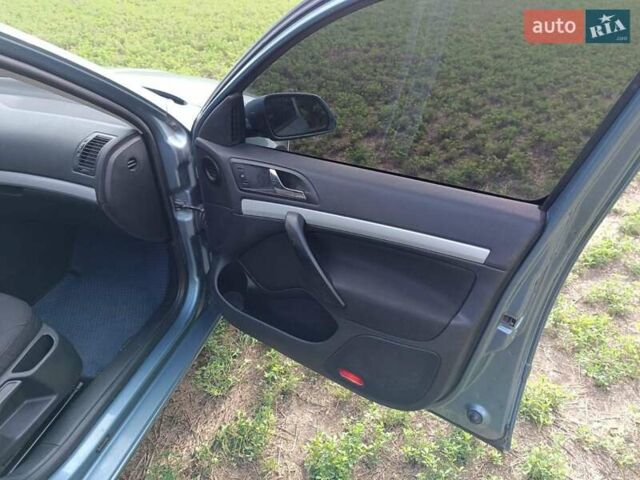 Серый Шкода Октавия, объемом двигателя 1.6 л и пробегом 270 тыс. км за 5600 $, фото 13 на Automoto.ua