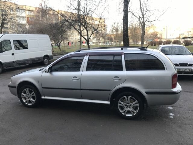 Сірий Шкода Октавія, об'ємом двигуна 0.16 л та пробігом 220 тис. км за 5000 $, фото 7 на Automoto.ua