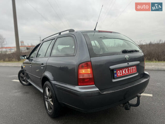 Серый Шкода Октавия, объемом двигателя 1.6 л и пробегом 218 тыс. км за 6000 $, фото 11 на Automoto.ua